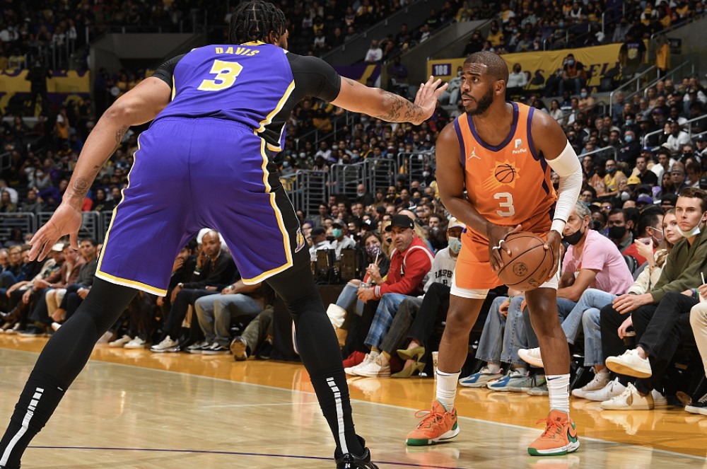 她都能适应 她都能适应