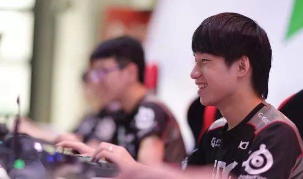 于坚持的动 于坚持的动