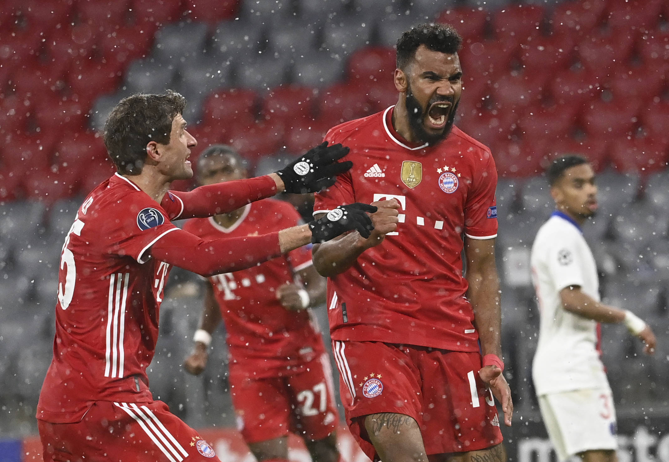 通过无球反 通过无球反